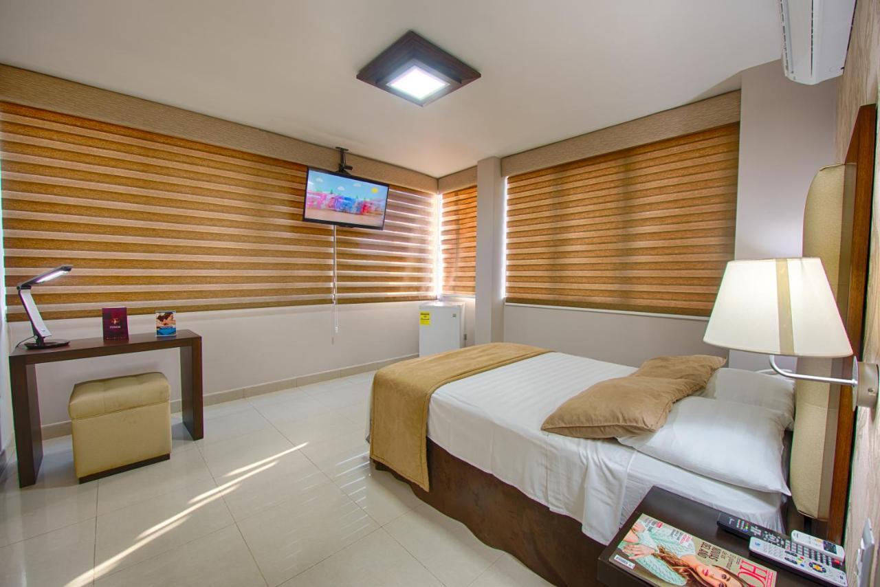 Hotel Veuxor Machala Luaran gambar